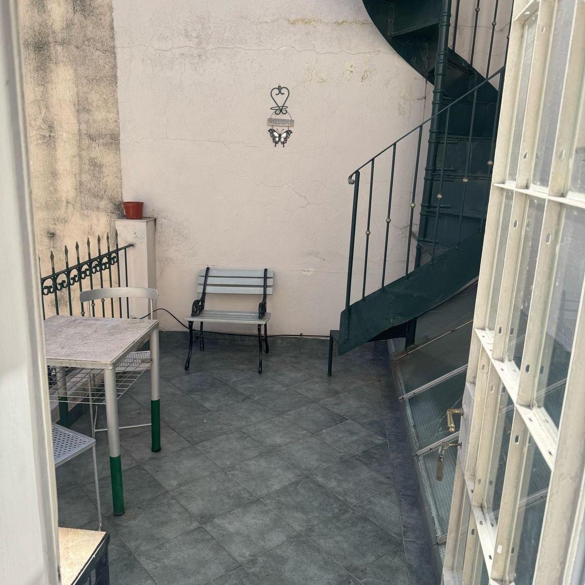 Amplia Casa Estilo Art Deco (Modernizada) 1