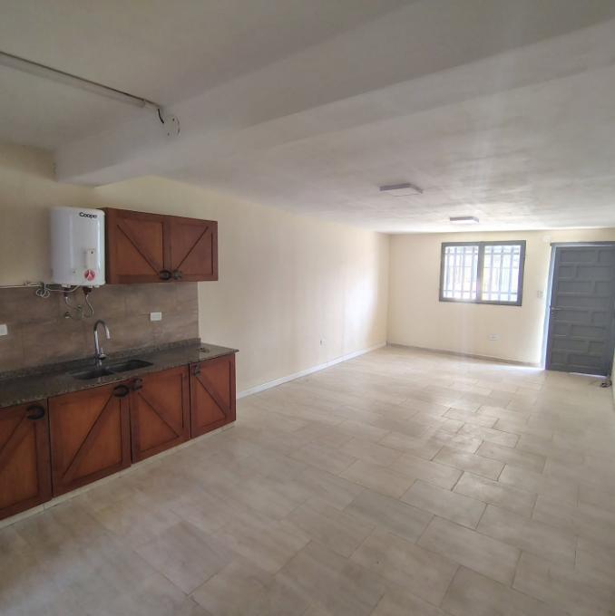 Foto de Villa del Prado Alquiler Casa Nueva 3 dormitorios a 5 cuadras de la, imagen 2