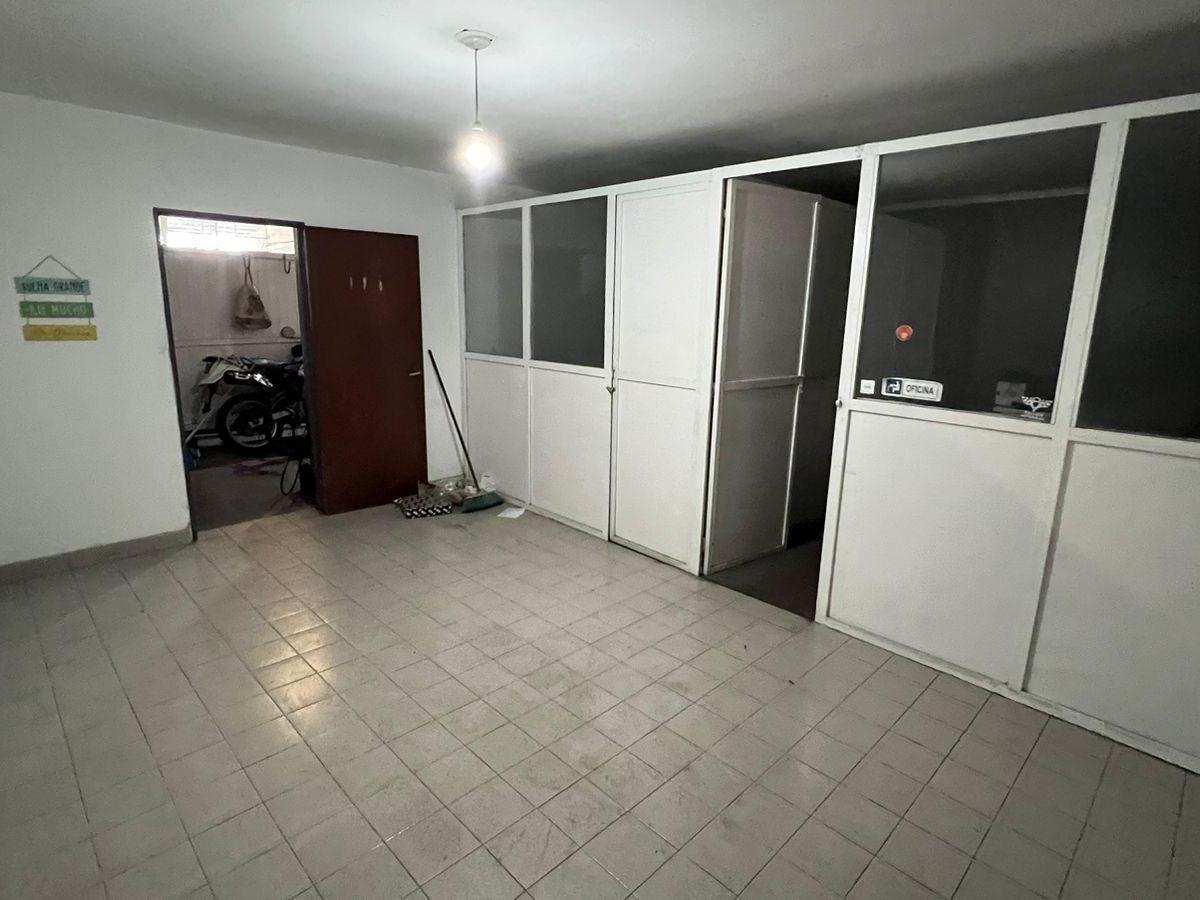 Galpon: 360 m² Juan B. Justo 4400 con Local y Oficina 4