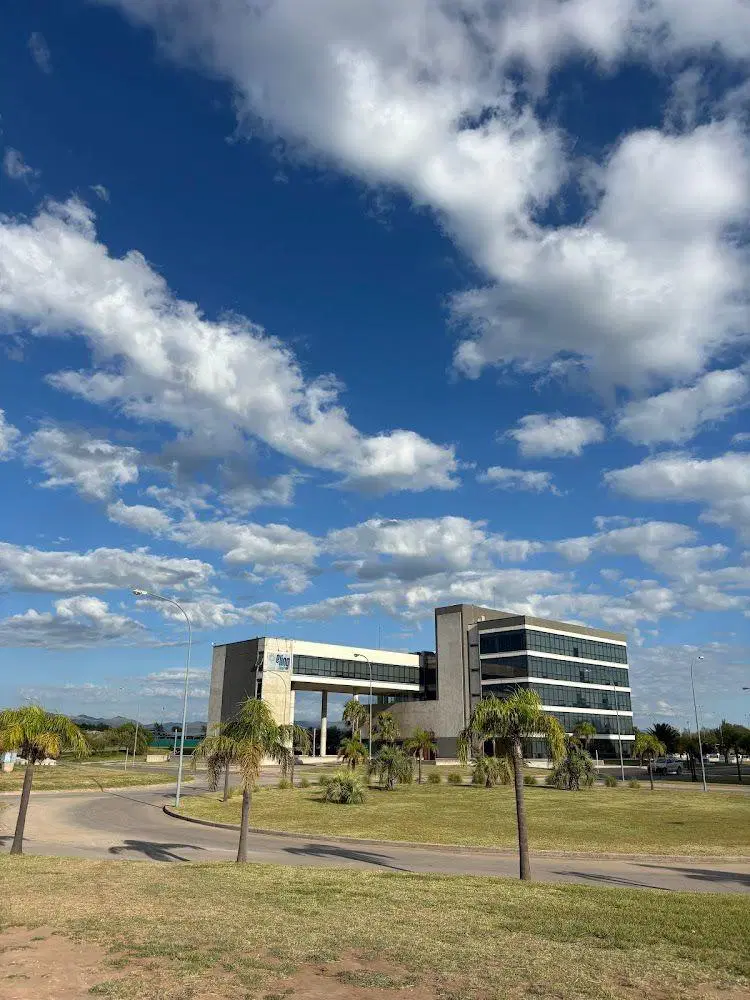 OFICINA EMPRESARIAL PARQUE AEROPUERTO (PEA) 230m2 LIBRES OFICINAS 1er NIVEL 2