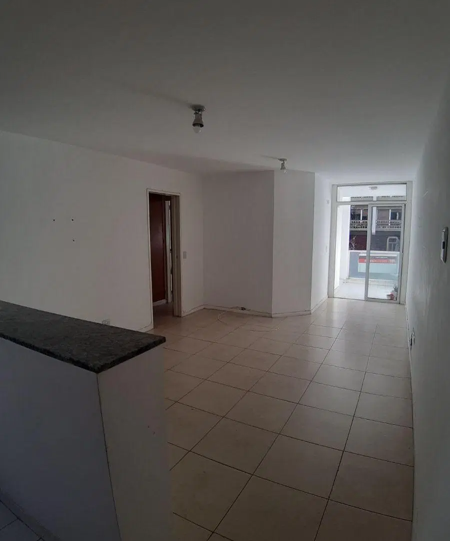 Nva. Cba: Ob. Oro y Chacabuco fte c/balcon 2
