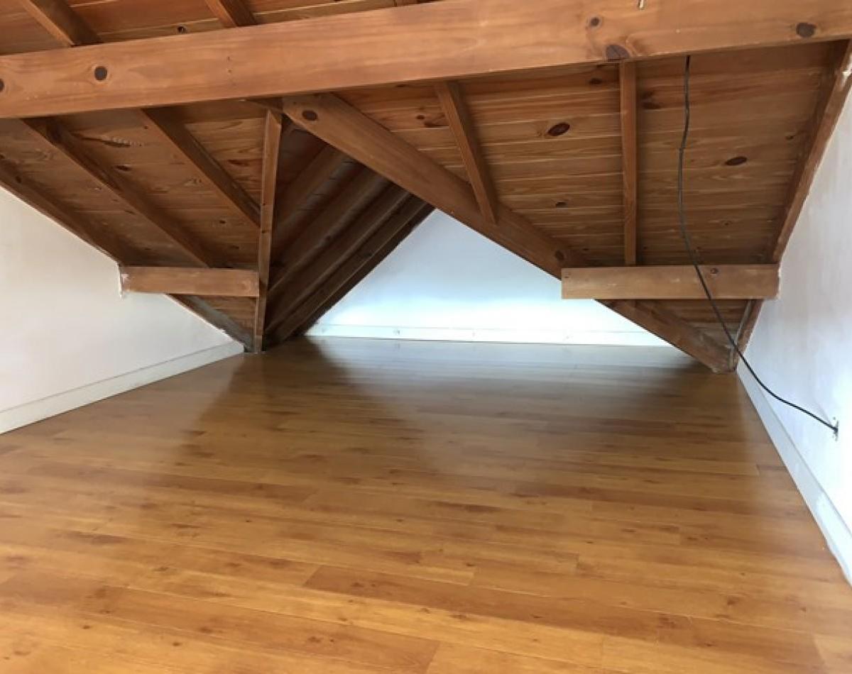 Triplex 4 Amb. C/patio 3