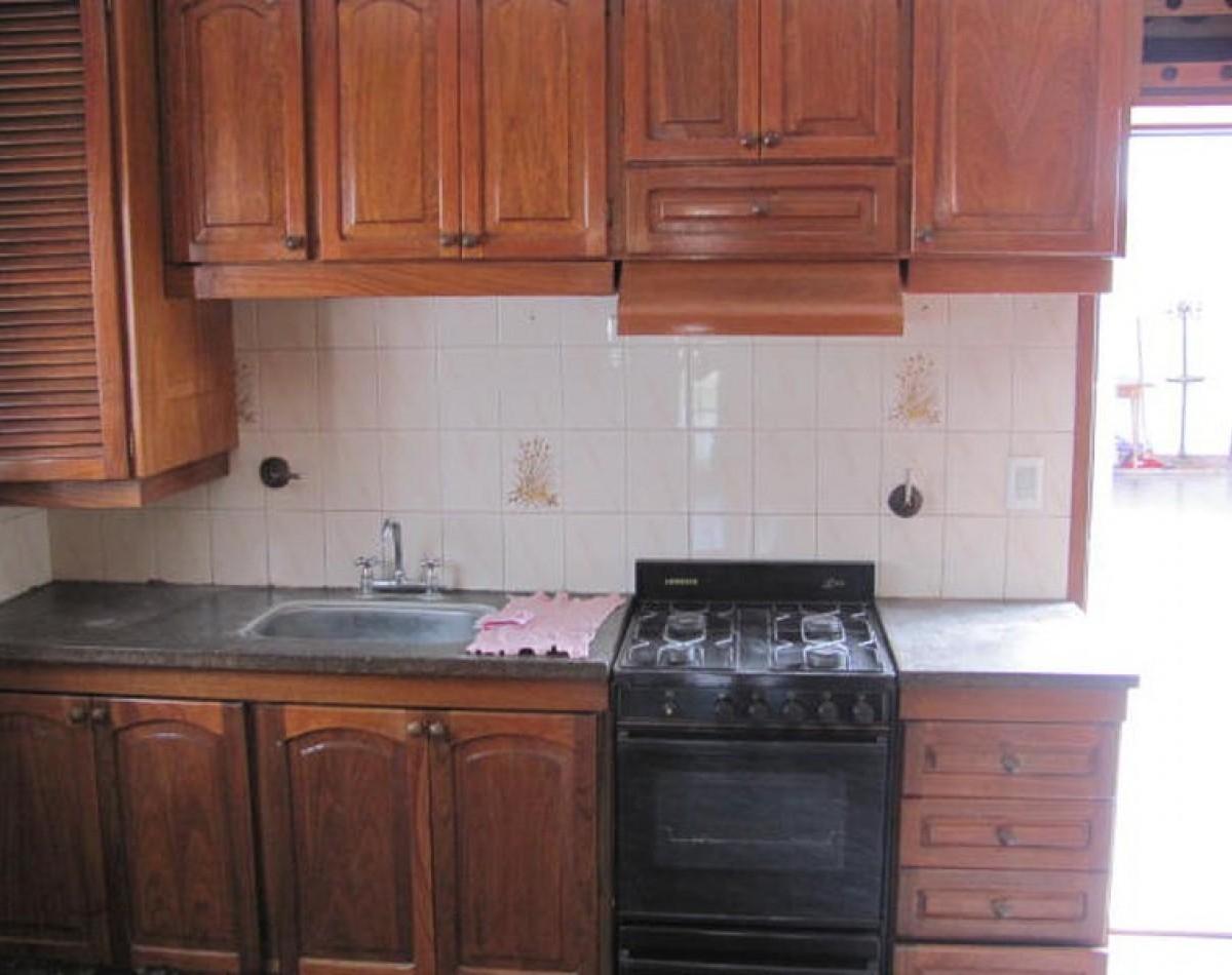 Chalet Impecable 3 Amb. C/quincho Gruta de Lourdes 1