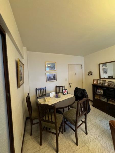 3 AMBIENTES CON COCHERA EDIFICIO TORRE VILLA PRIMERA