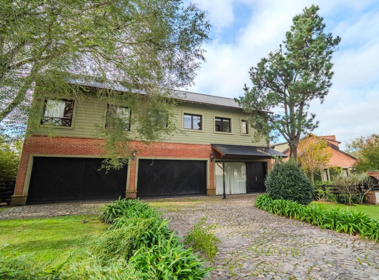 Foto de Chalet en venta Barrio Los Pinos, Rumenco., imagen 1