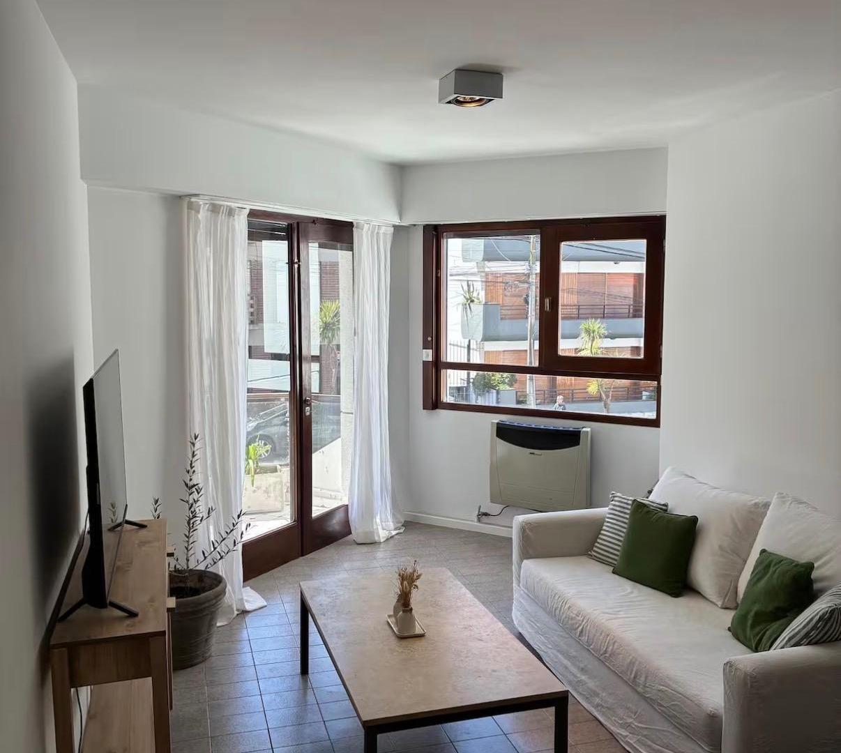 Departamento en Alquiler en Playa Grande