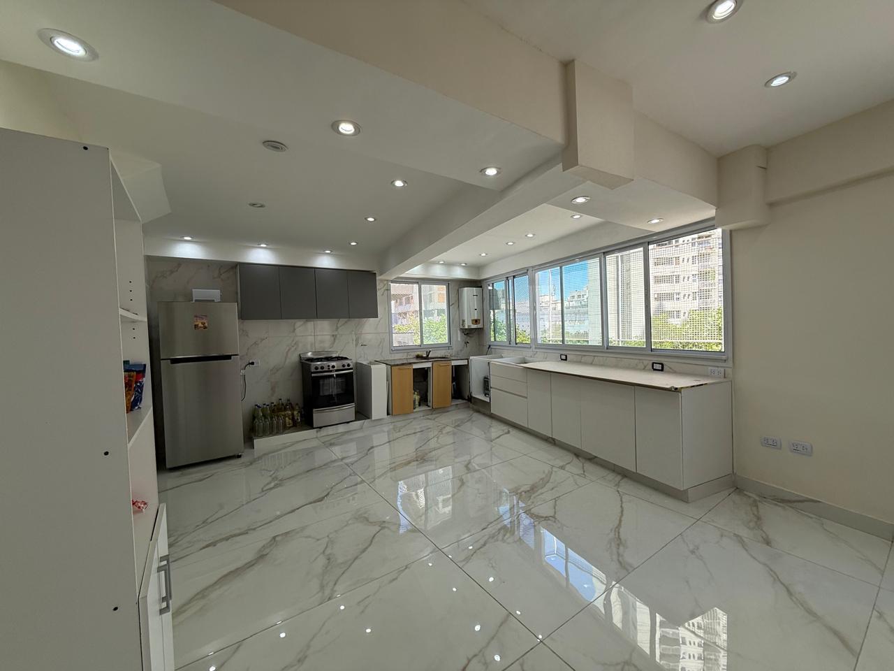 Foto de Venta departamento 4 Amb con cochera, imagen 4
