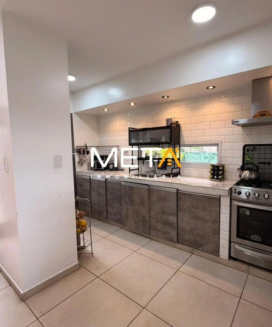 CASA EN VENTA – COUNTRY PINAR 2, AV. CONSTITUCIÓN, TAFÍ VIEJO 1