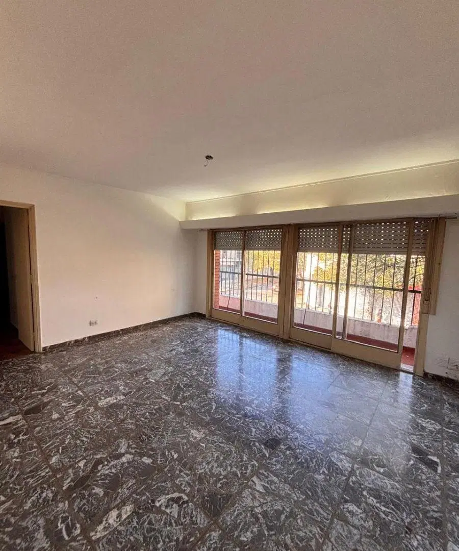 Departamento de escalera con 75 m2 construidos, 3 dormitorios en venta en, Gutemberg y Cordoba 1