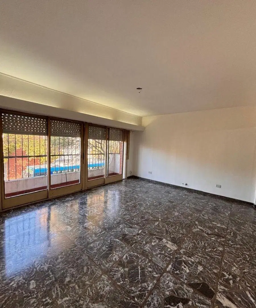 Departamento de escalera con 75 m2 construidos, 3 dormitorios en venta en, Gutemberg y Cordoba 5