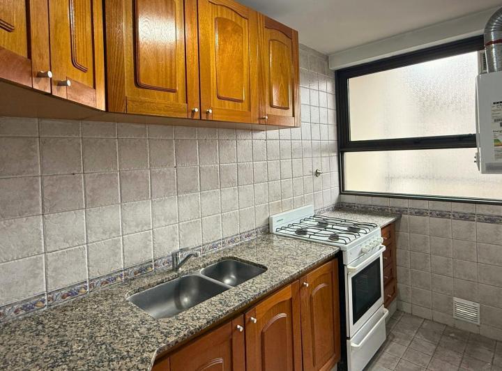 Departamento en alquiler monoambiente con balcón en Caballito 2