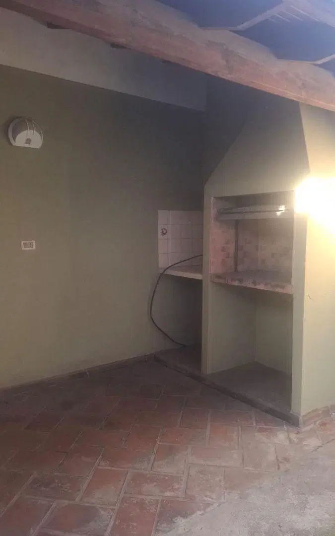 Oportunidad! Venta Duplex, con cochera y parrilla 4