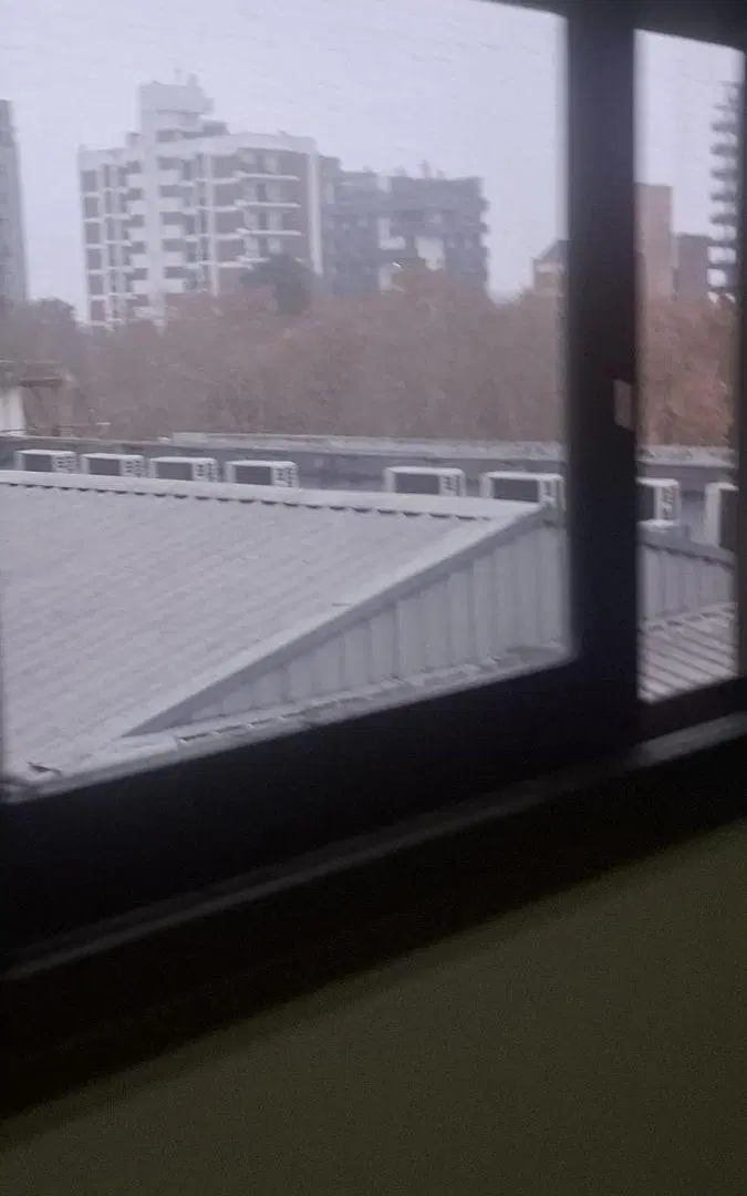 Departamento 2 ambientes, sobre peatonal 8