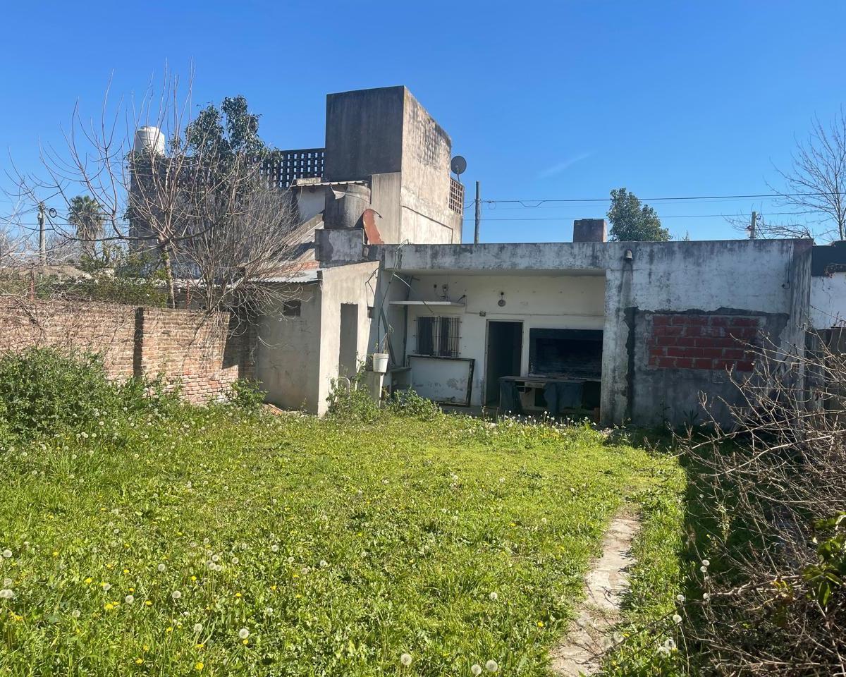 Local con Garage, en El Centro de Cañuelas 5