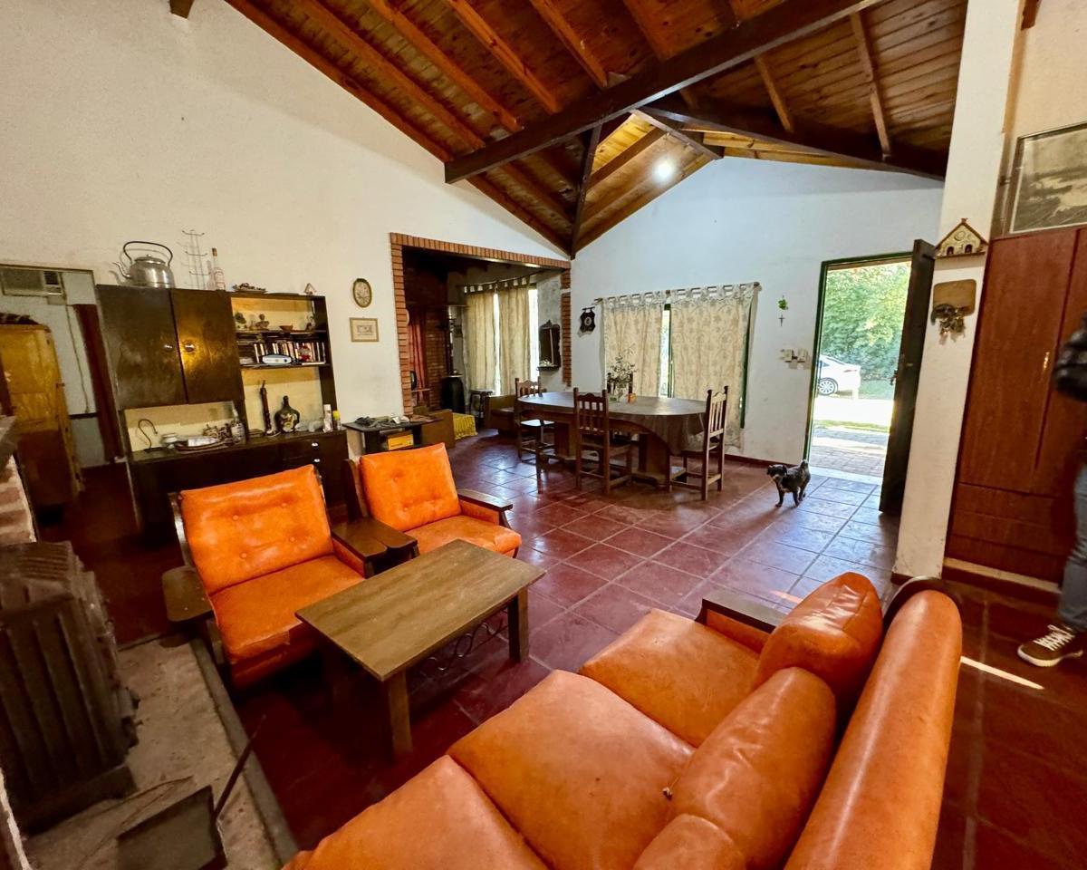 Casa Quinta en Calle Guemes & San Martin, Barrio Peluffo. Cañuelas 1