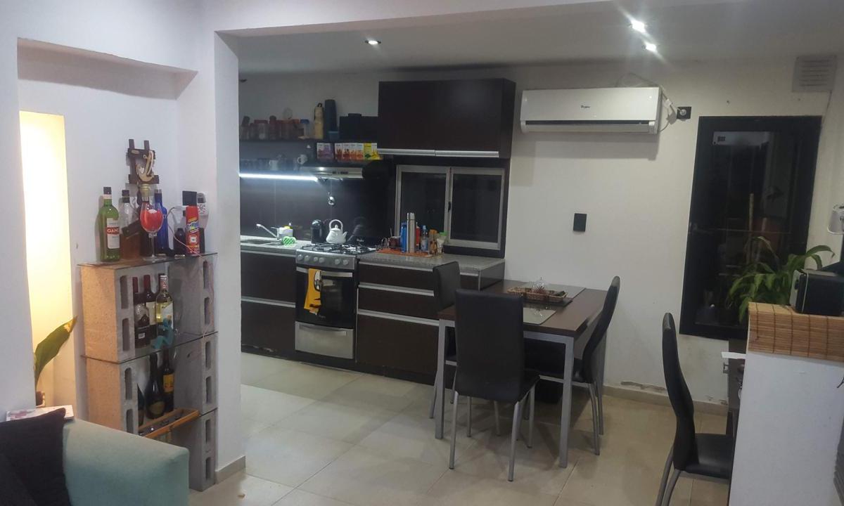Departamento en Calle 12 de Octubre 694 3