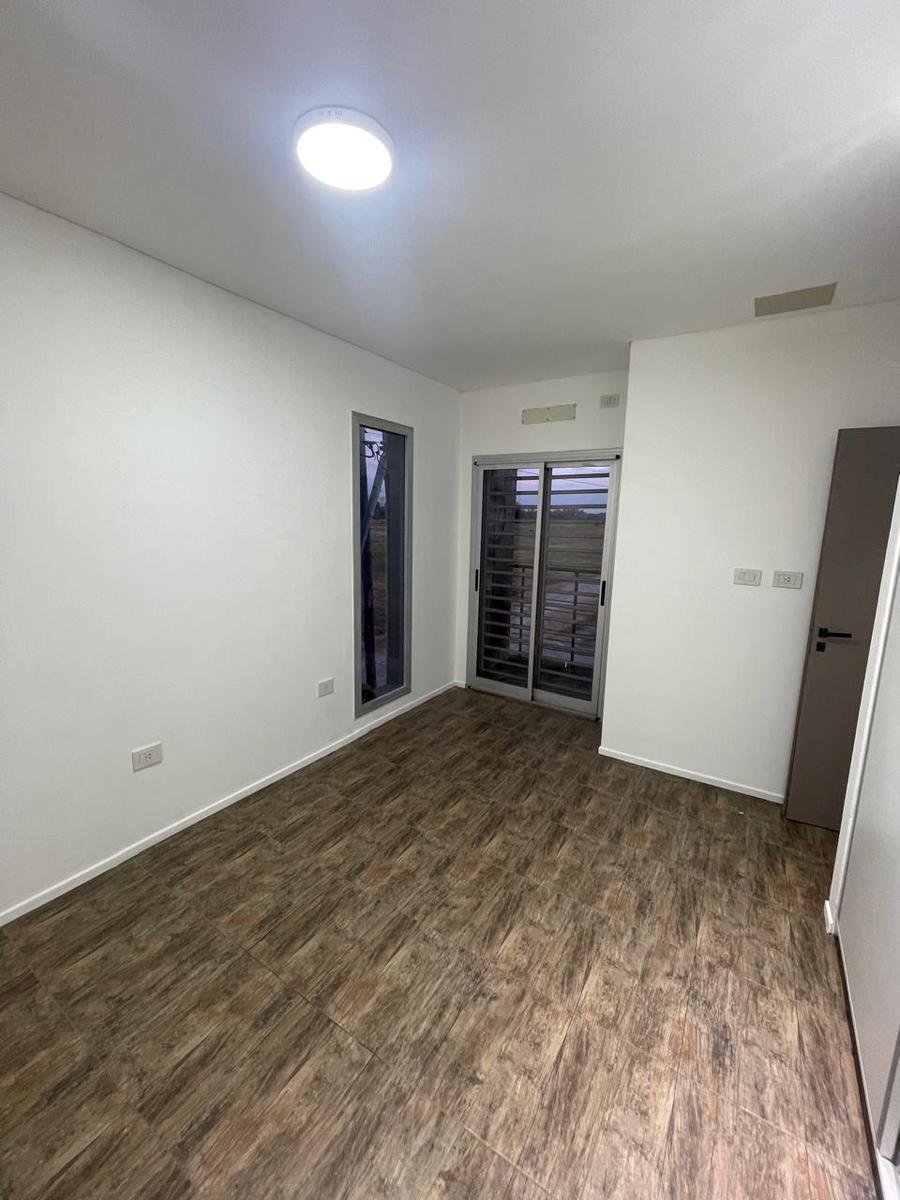 Departamento en Cafrune Al 100, Esquina Paraná, Barrio Las Rosas 2