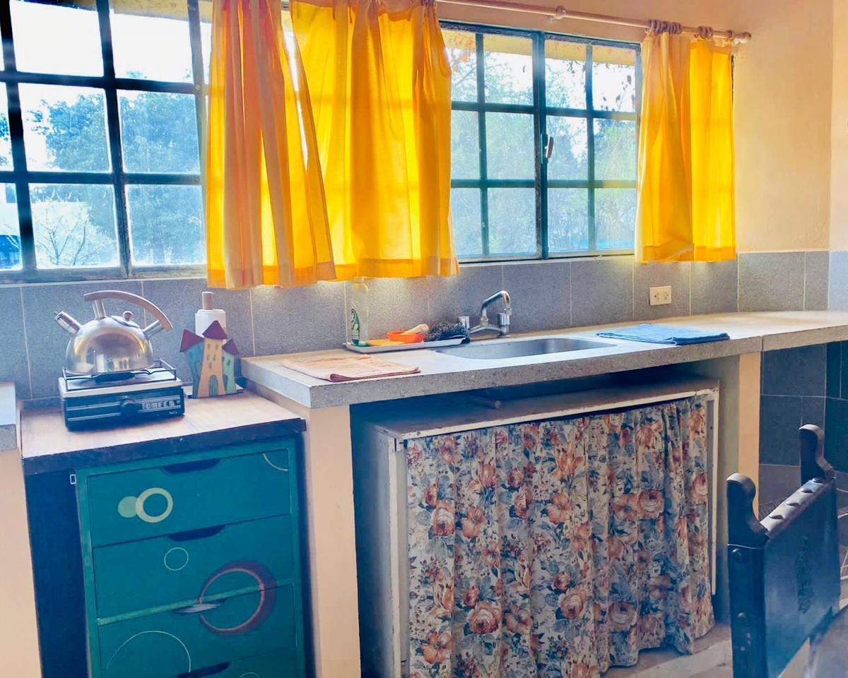 Quinta en Haití Al 700, Esquina Roque Saenz Peña, Barrio Caisol 1