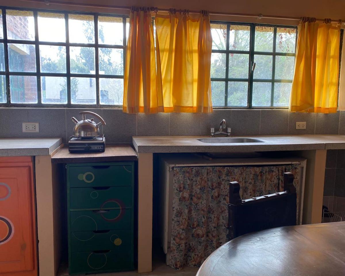 Quinta en Haití Al 700, Esquina Roque Saenz Peña, Barrio Caisol 5