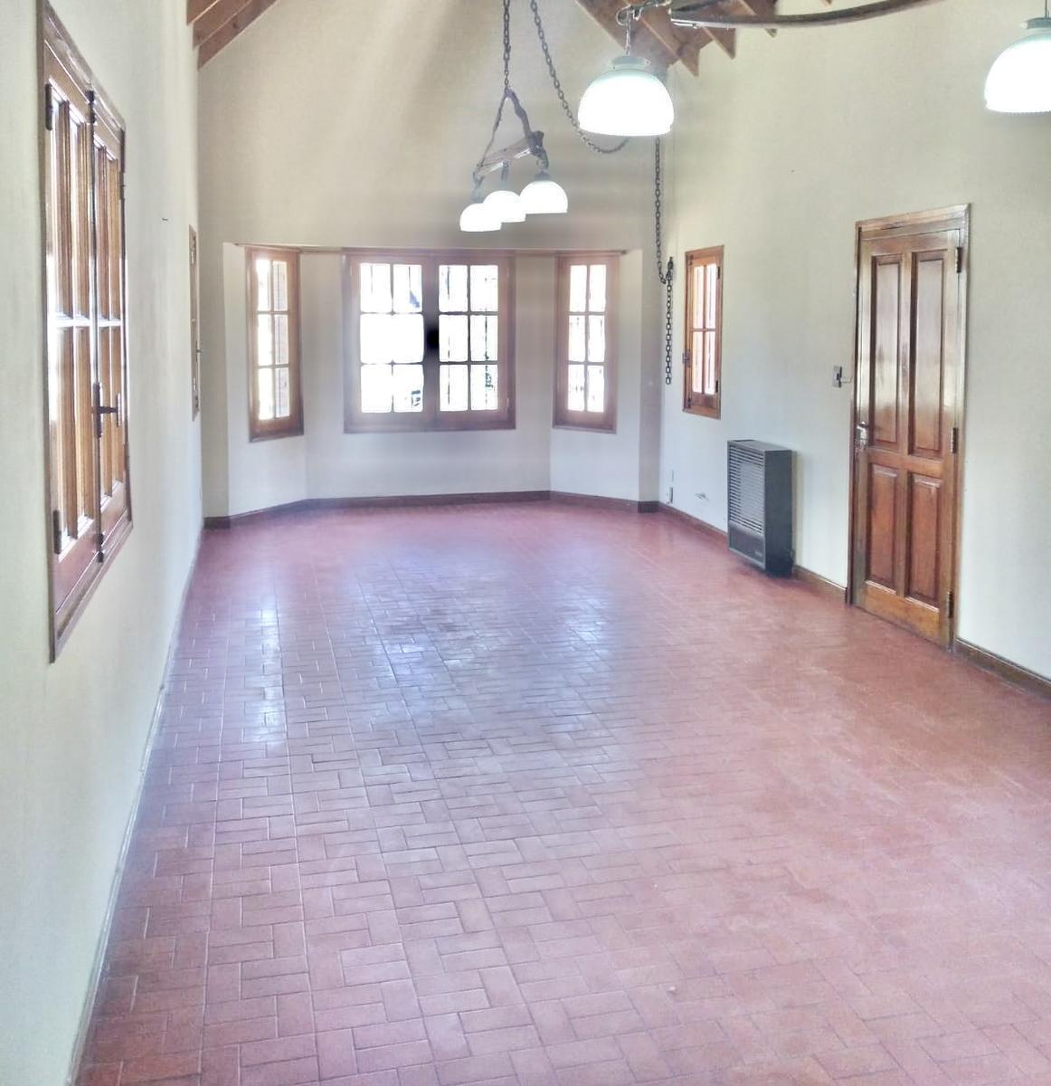 Oportunidad Chalet en Venta en Cañuelas. 4