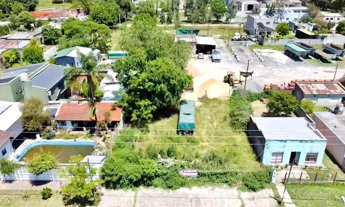 Terreno en Moreno entre Castelli y Sgto. Cabral