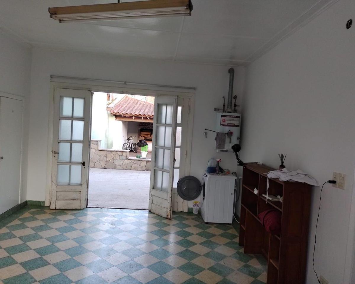 Casa en El Centro de Cañuelas en Calle Lara y Sarmiento 3