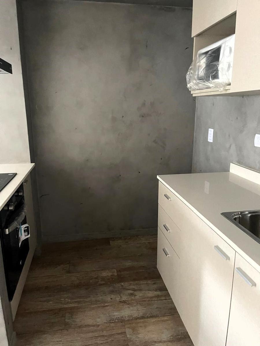 Departamento en Rivadavia Al 1200, Entre Mozotegui y Antártida Argentina 5