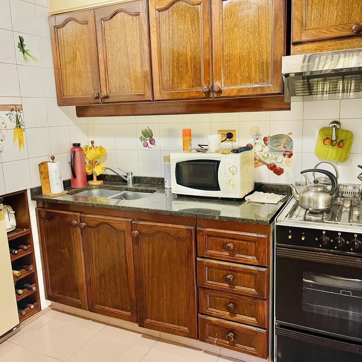 Casa en Calle Antártida Argentina 631 de Cañuelas, Entre Las Calles Libertad y Rivadavia 2
