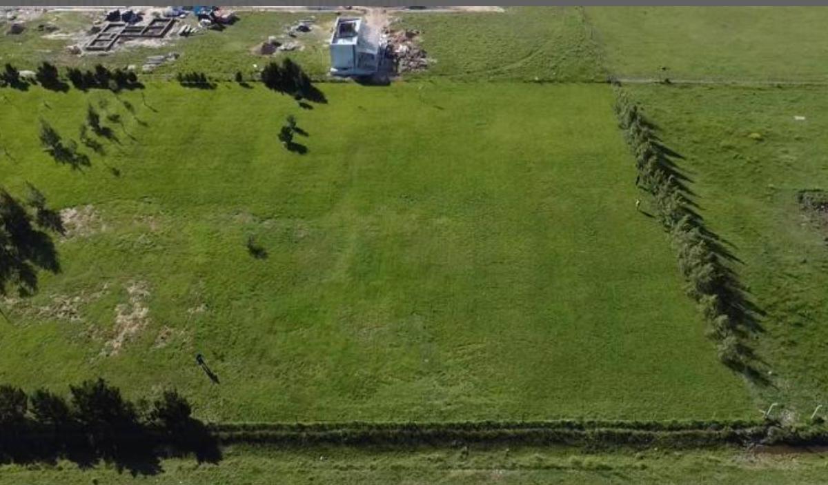 3 Importantes Terrenos de 1700m2 en Chacras de Penna