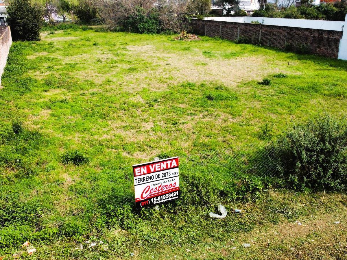 Espectacular Terreno en Mitre Entre Sarmiento y Basavilbaso 3