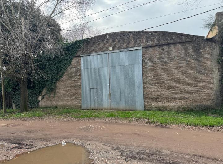 Importante Galpón Industrial en  calle Roca, a metros de Del Carmen, Cañuelas. 2