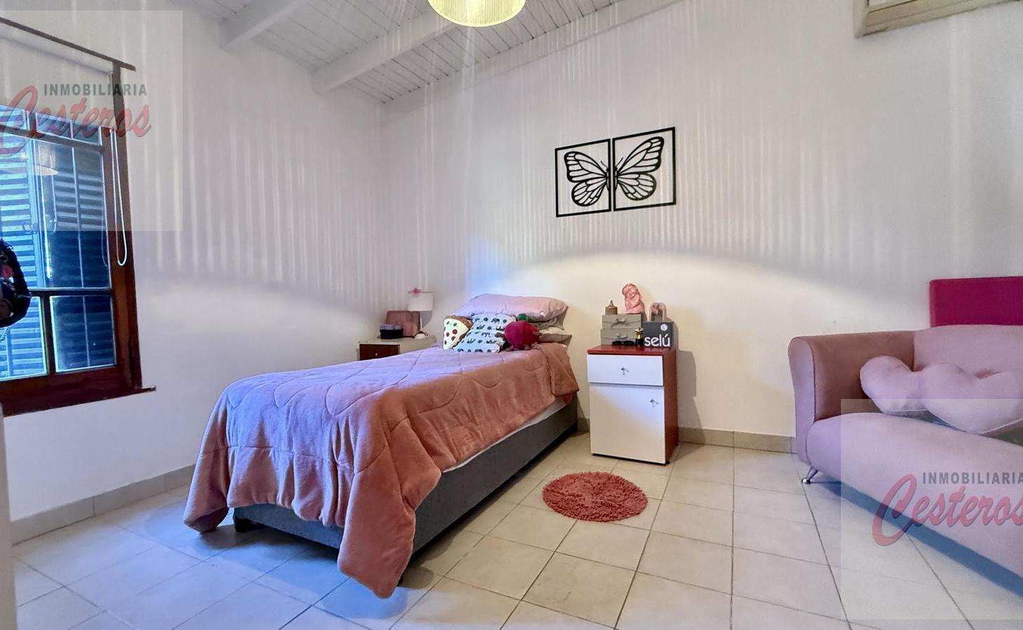 Foto de VENTA Casa 5 Ambientes (250m2) con Pileta sobre calle Pellegrini al, imagen 3