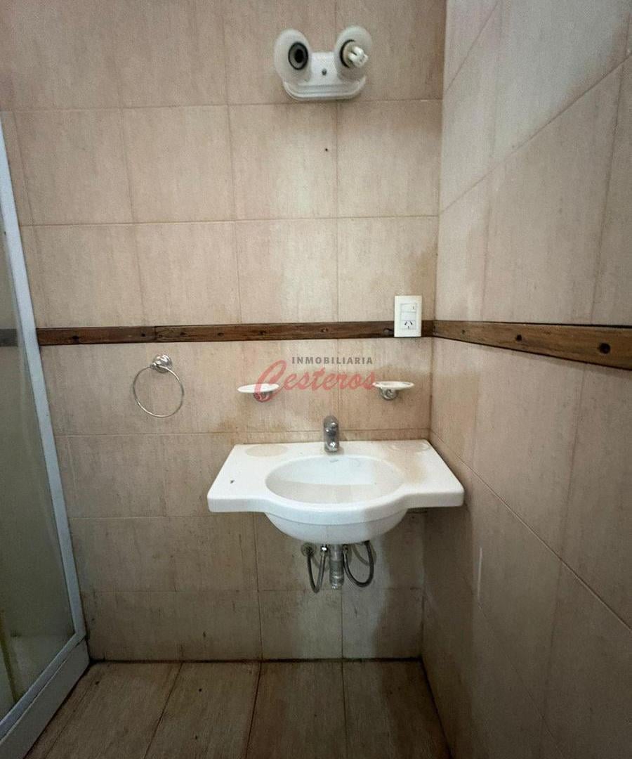 Foto de Casa en venta - 3 dorm. en lote propio de 232 m² — Barrio Peluffo, imagen 5