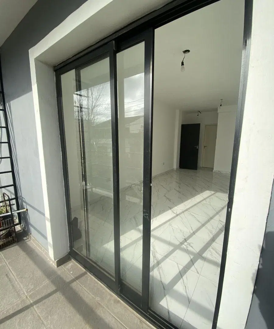 Departamento monoambiente al frente en alquiler en Lanús Oeste 2