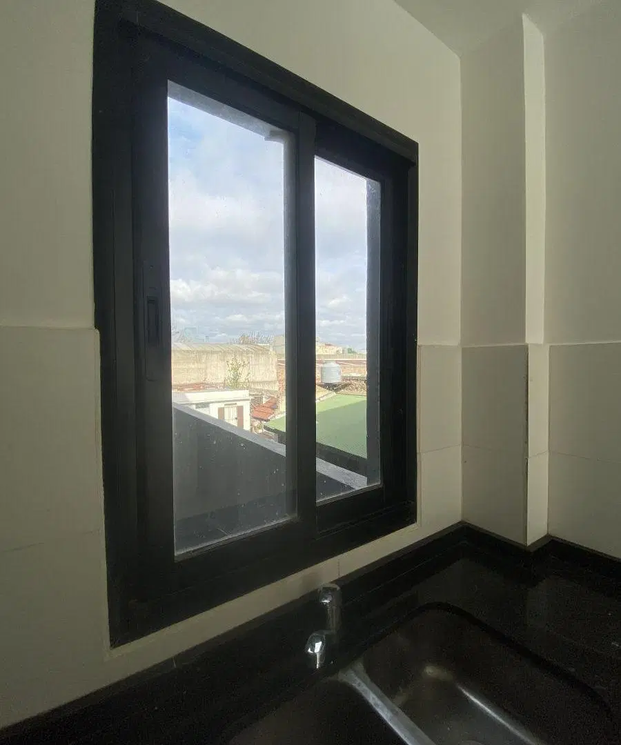 Departamento monoambiente al frente en alquiler en Lanús Oeste 3