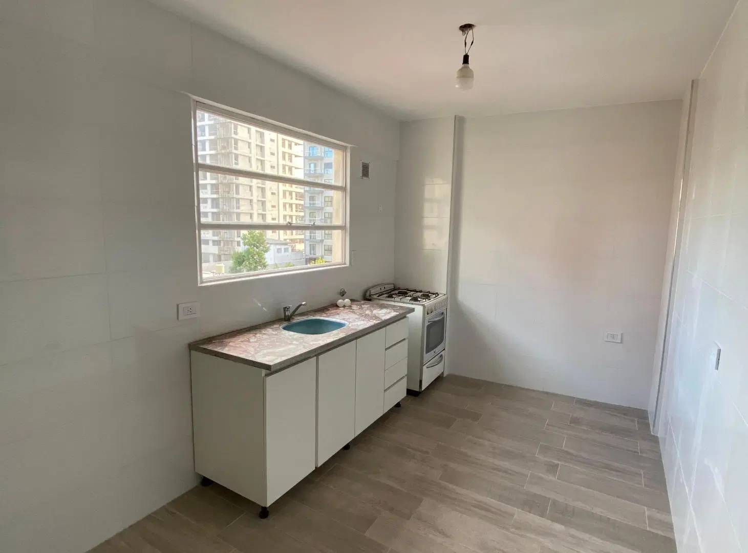 Departamento dos ( 2 ) ambientes dormitorio en alquiler en Lanús Oeste 5