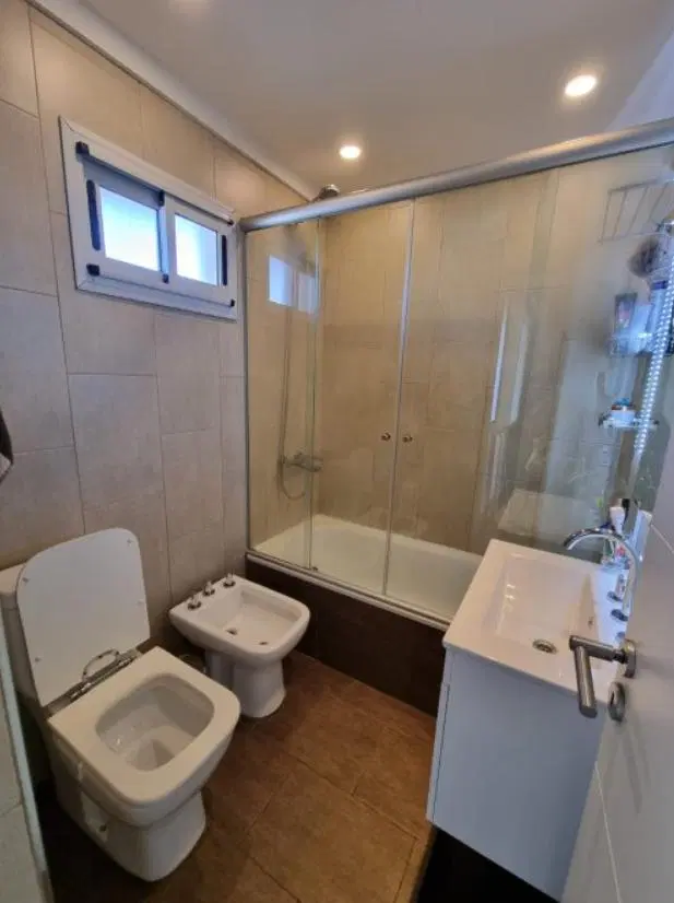 Departamento 4 ambientes con 3 dormitorios en venta en Lanús Oeste 4