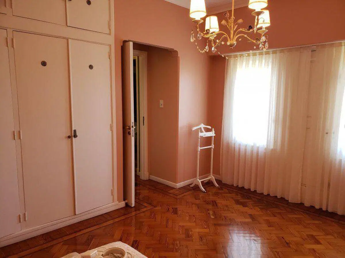 HERMOSO CHALET EN 2 PLANTAS - EXCELENTE UBICACIÓN. 4