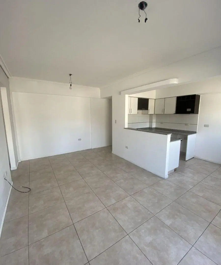 Departamento dos ambientes 1 dormitorio en alquiler en Lanús Oeste 8