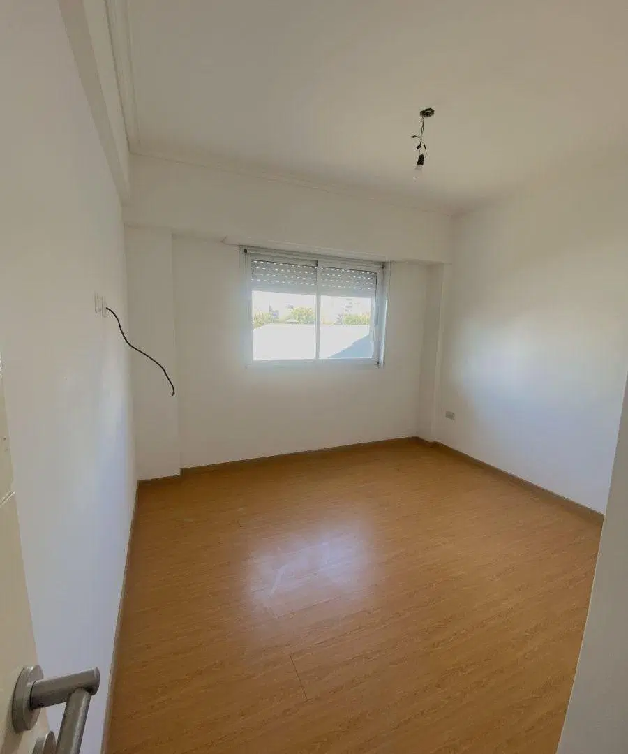 Departamento dos ambientes 1 dormitorio en alquiler en Lanús Oeste 5