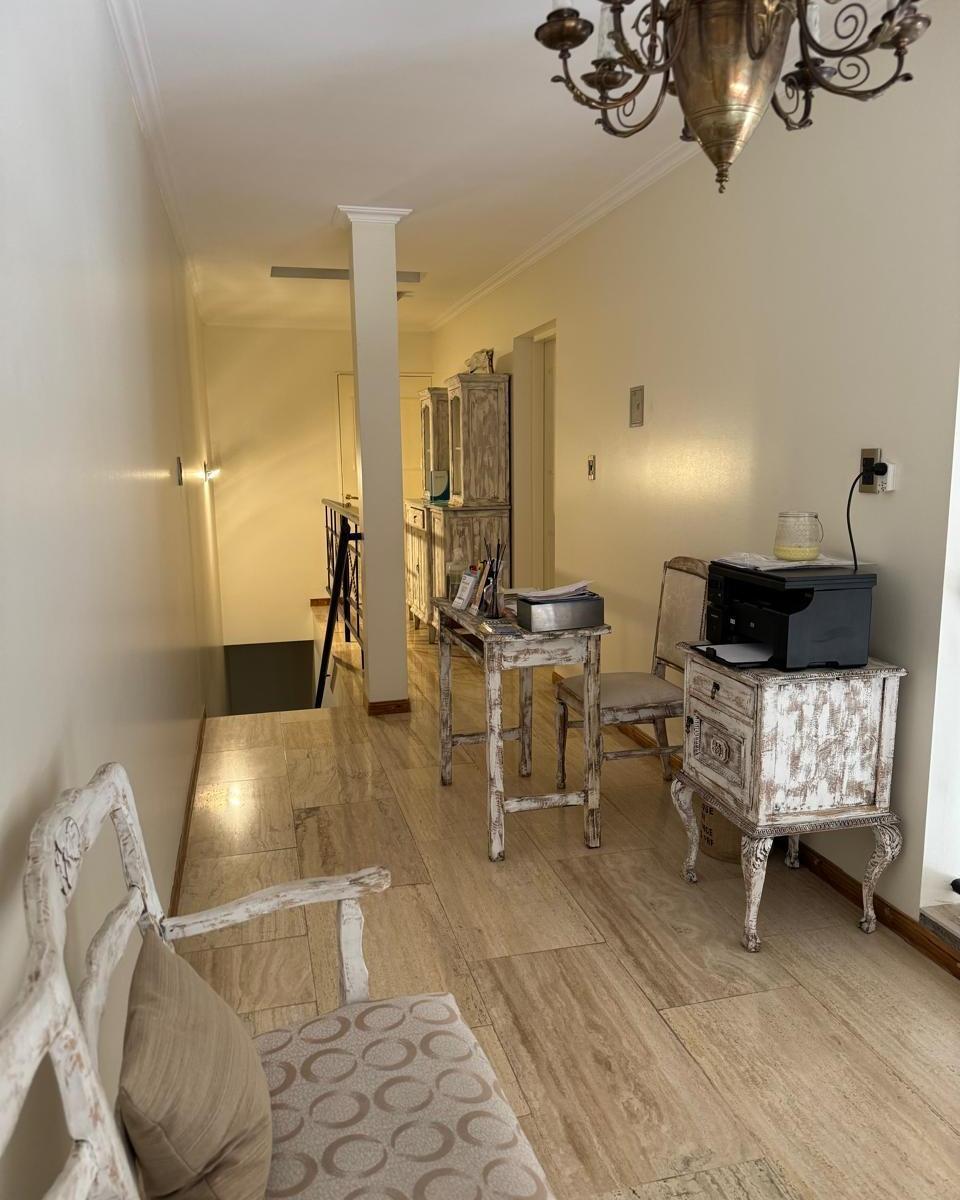 Casa Venta Dalvian Excelente Oportunidad 4 Dorm. 4 Baños, Escritorio 2