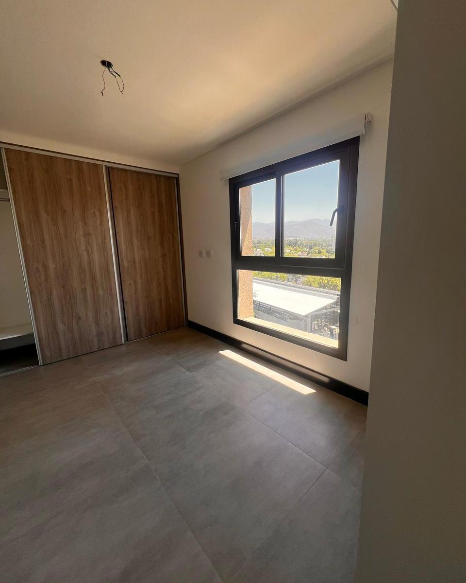 Venta Torres del Marques 2 Dorm. Vista Panoramica Dos Baños Cochera 2