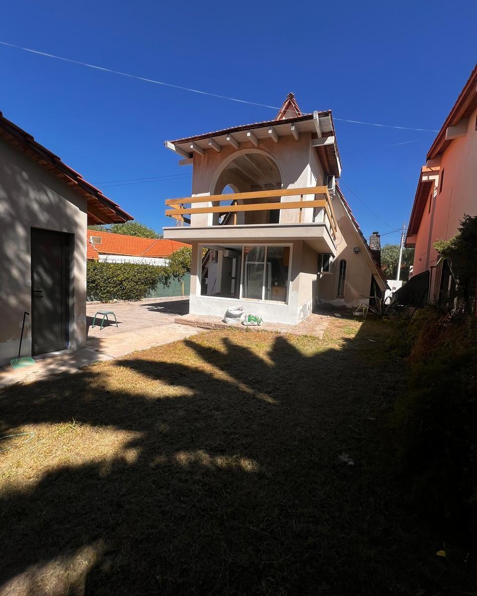 Oportunidad Casa Dalvian Venta 3 Dorm. 3