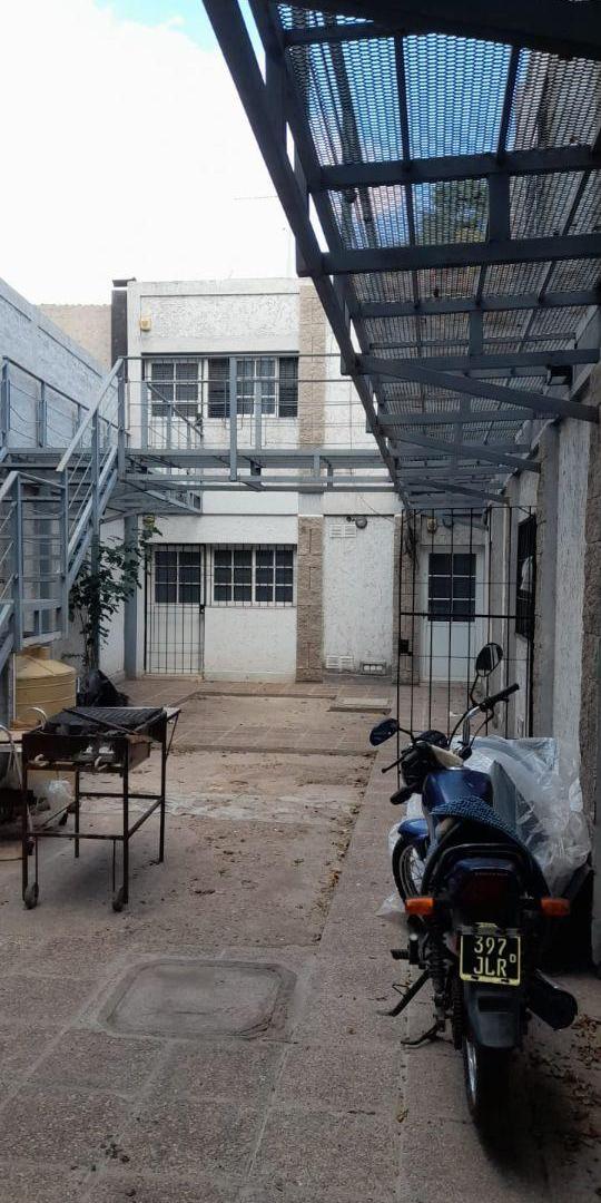 VENDE DEPARTAMENTO PLANTA BAJA UN DORMITORIO CON COCHERA