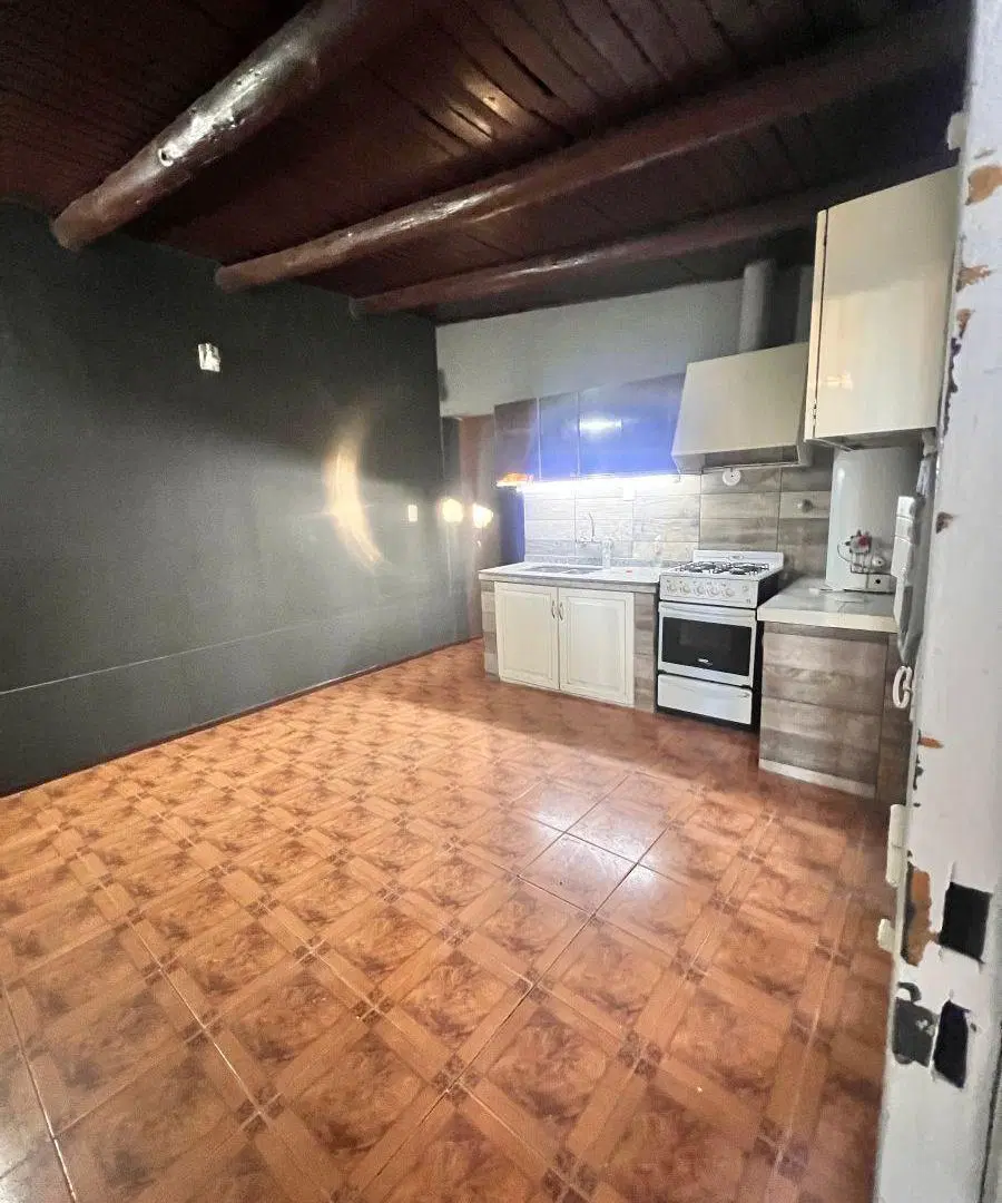 Casa en alquiler dos dormitorios una cochera 3