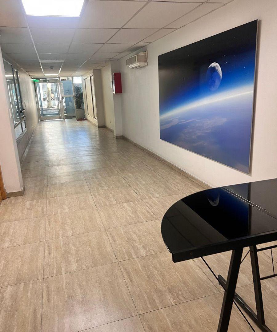 Foto de ALQUILO OFICINA EN PLENO CENTRO DE MENDOZA 3 PRIVADOS, imagen 2