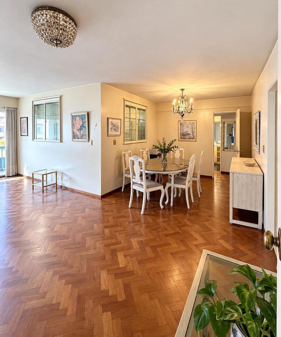 Foto de Venta: Departamento de 3 dormitorios con dependencia y Cochera, imagen 1