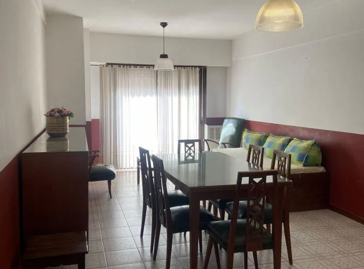 Departamento 3 ambientes a la calle con cochera 4