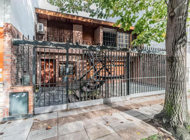 VENTA CASA MULTIFAMILIAR 5 AMBIENTES QUINCHO PILETA COCHERAS NUÑEZ 2