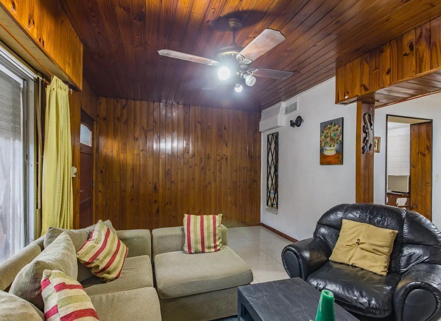 VENTA CASA LOTE PROPIO 3 AMBIENTES, PATIO, QUINCHO, TERRAZA Y COCHERA PARQUE CHAS 3